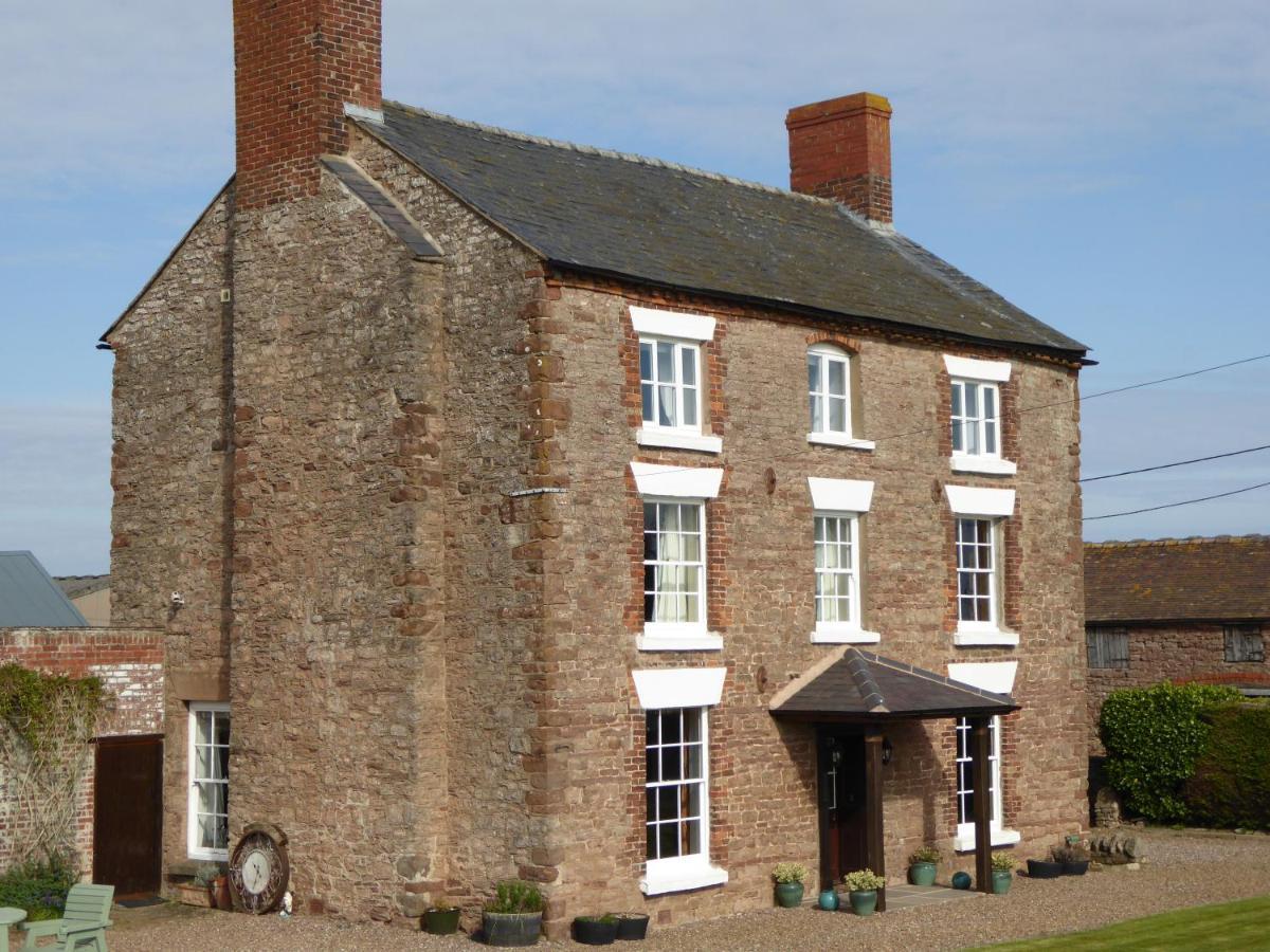 Upper Eyton Farmhouse B&B Alberbury ภายนอก รูปภาพ